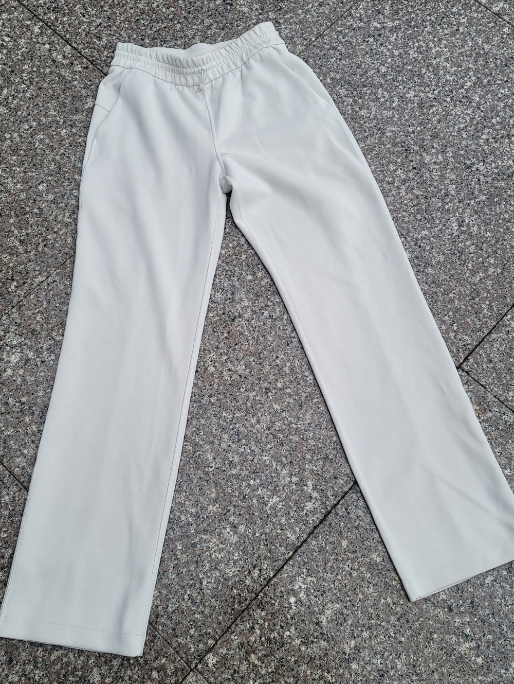 Lululemon wide leg pants